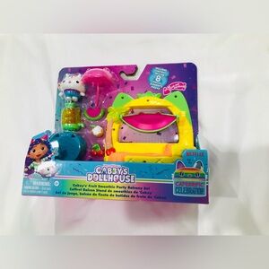 Gabby's Dollhouse Cakey's Fruit Smoothie Party Set Connects to Dollhouse